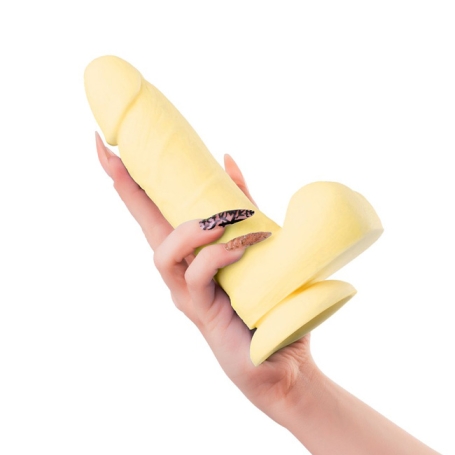 Желтый фаллос Beyond James